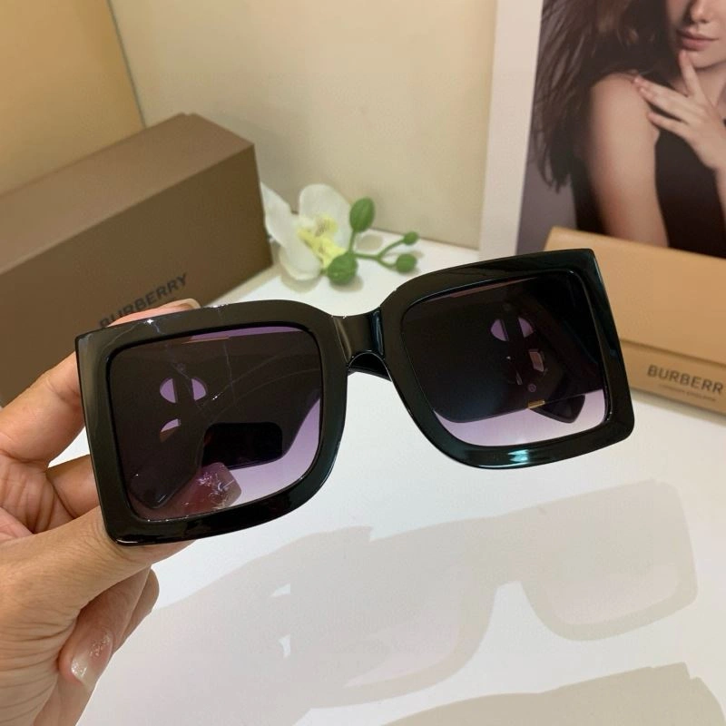 Burberry Sunglasses Cozy 277168
