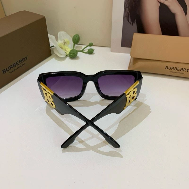 Burberry Sunglasses Cozy 277168