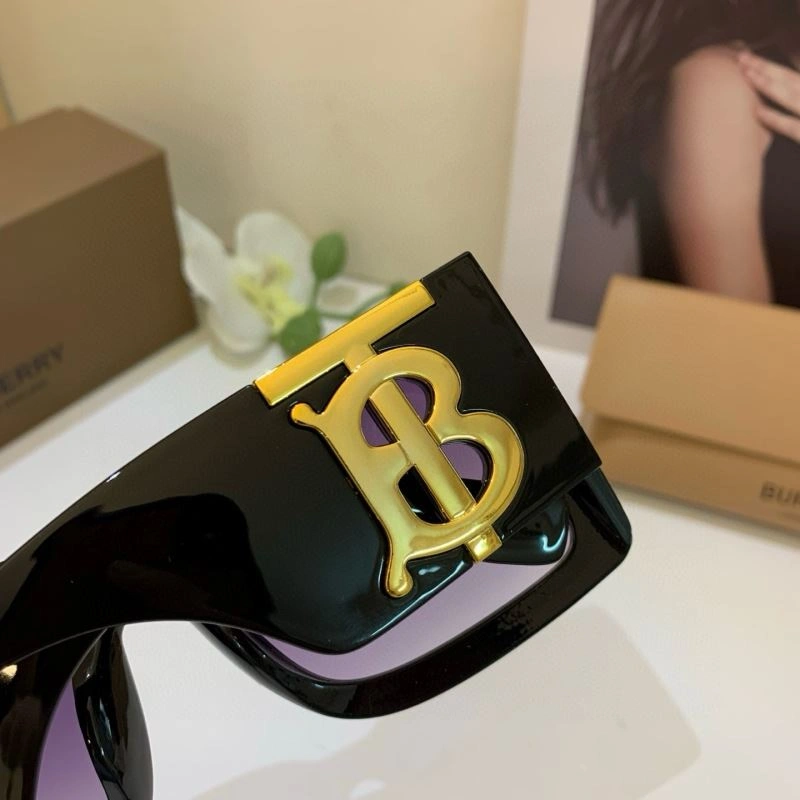 Burberry Sunglasses Cozy 277168