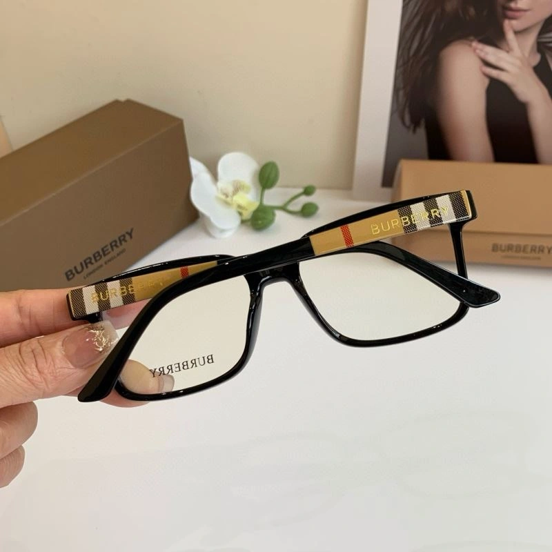Burberry Sunglasses Sporty 277162