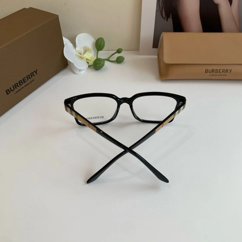 Burberry Sunglasses Sporty 277162