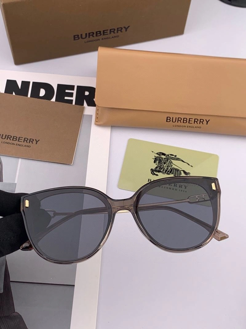 Burberry Sunglasses UrbanChic 277160