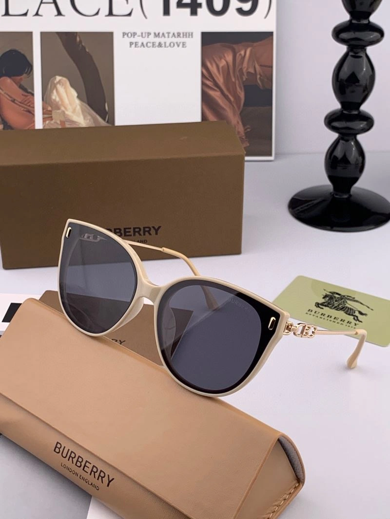 Burberry Sunglasses UrbanChic 277160