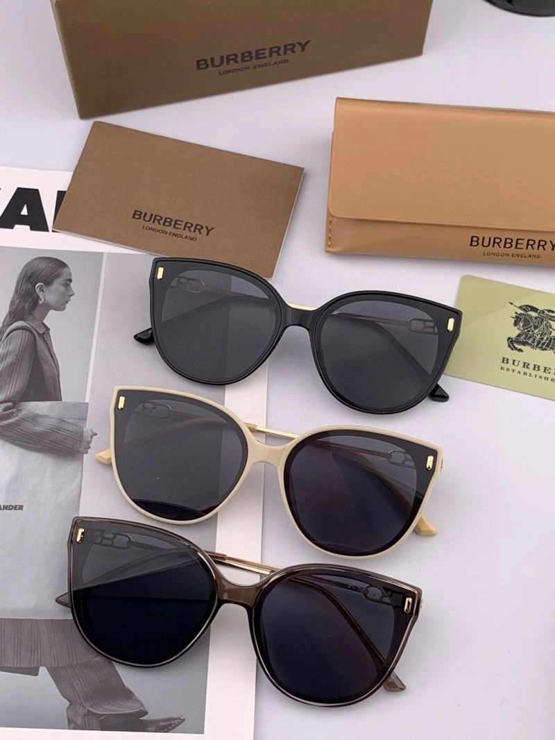 Burberry Sunglasses UrbanChic 277160
