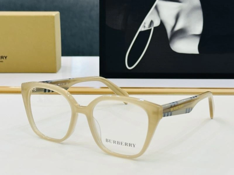 Burberry Sunglasses Versatile 277149