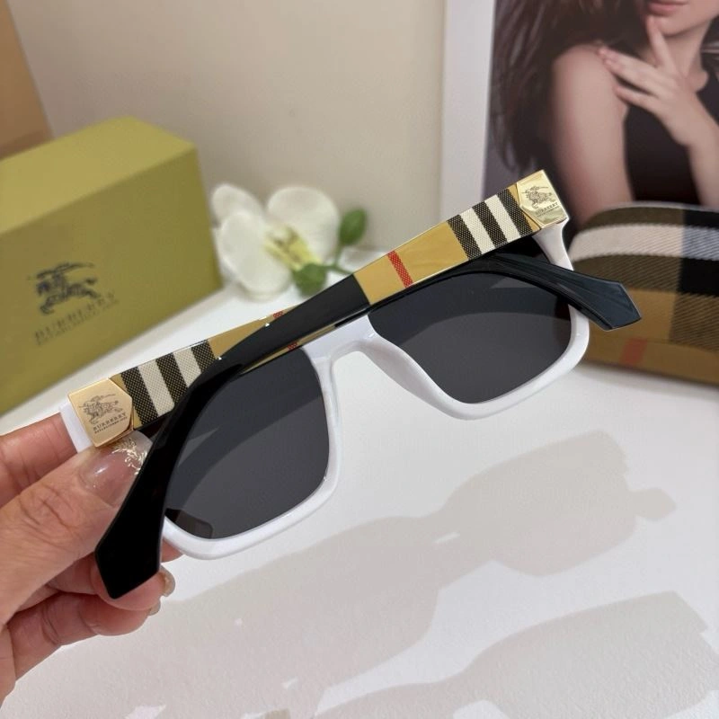 Burberry Sunglasses Timeless 277133