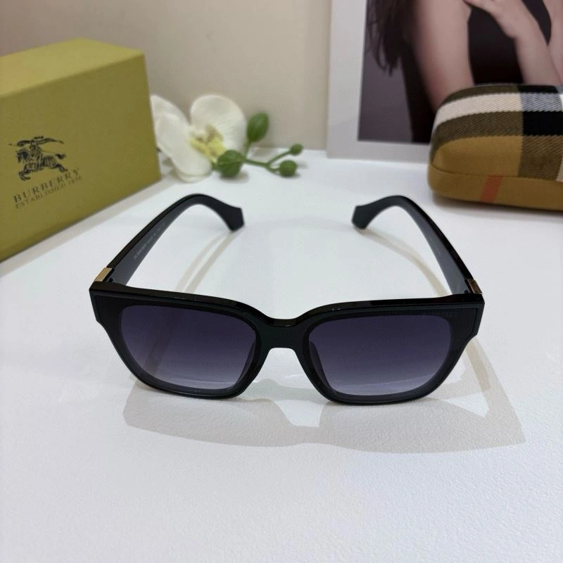 Neat Burberry Sunglasses 277129