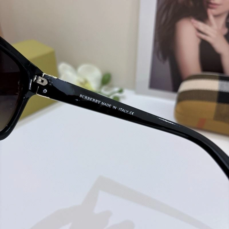 Neat Burberry Sunglasses 277129