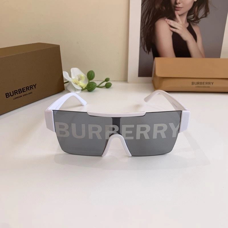 Sleek Burberry Sunglasses 277132