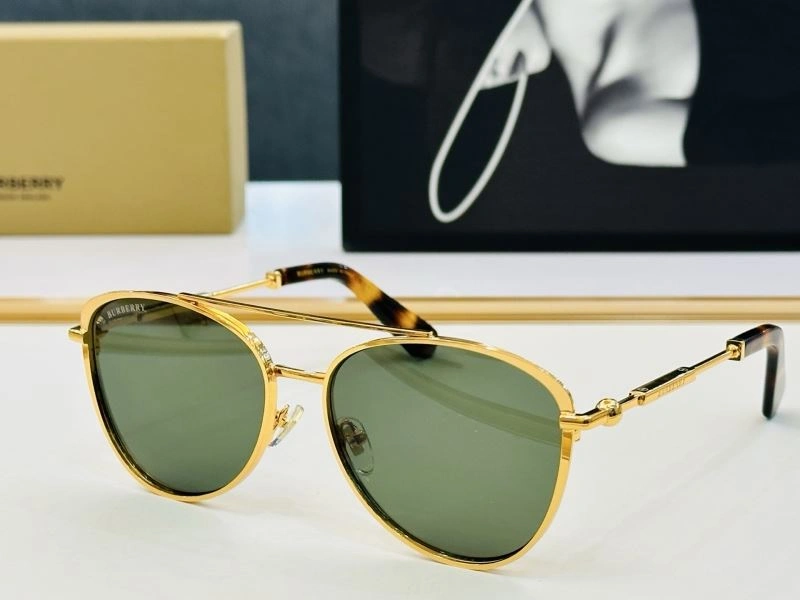 Burberry Sunglasses Attractive 277136