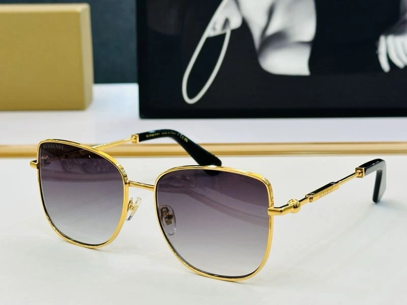 Burberry Sunglasses Vibrant 277154