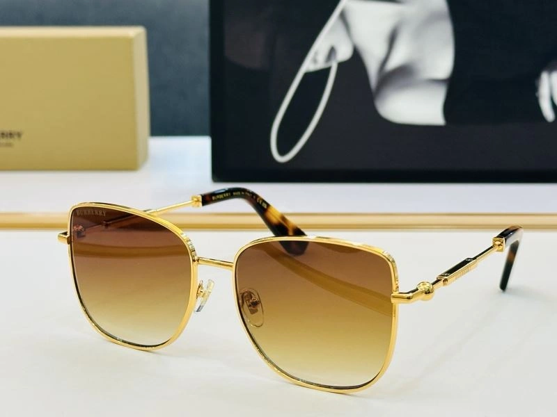 Burberry Sunglasses Vibrant 277154