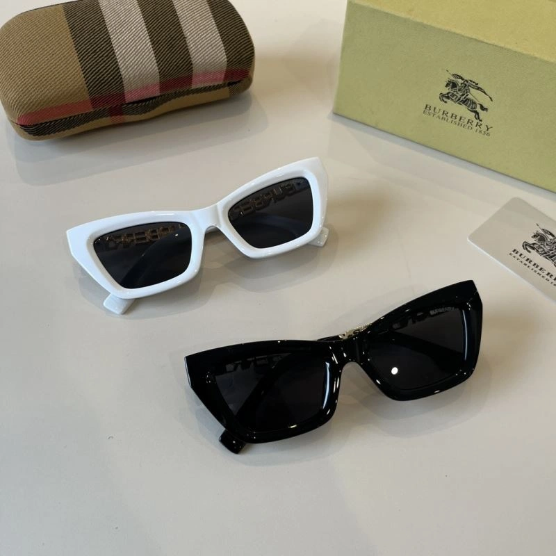 Burberry Sunglasses Cozy 277139