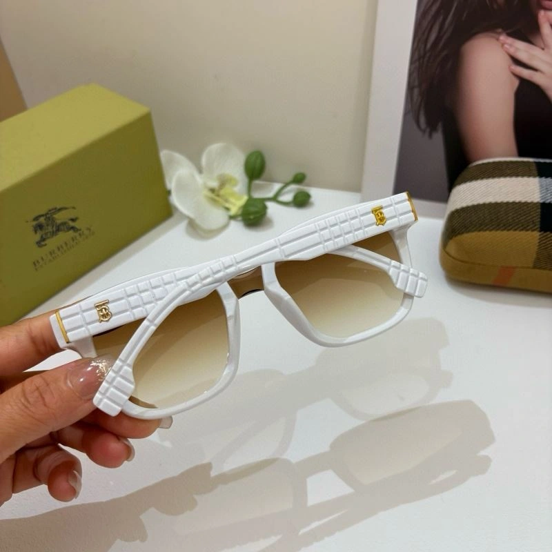 Refined Burberry Sunglasses 277152
