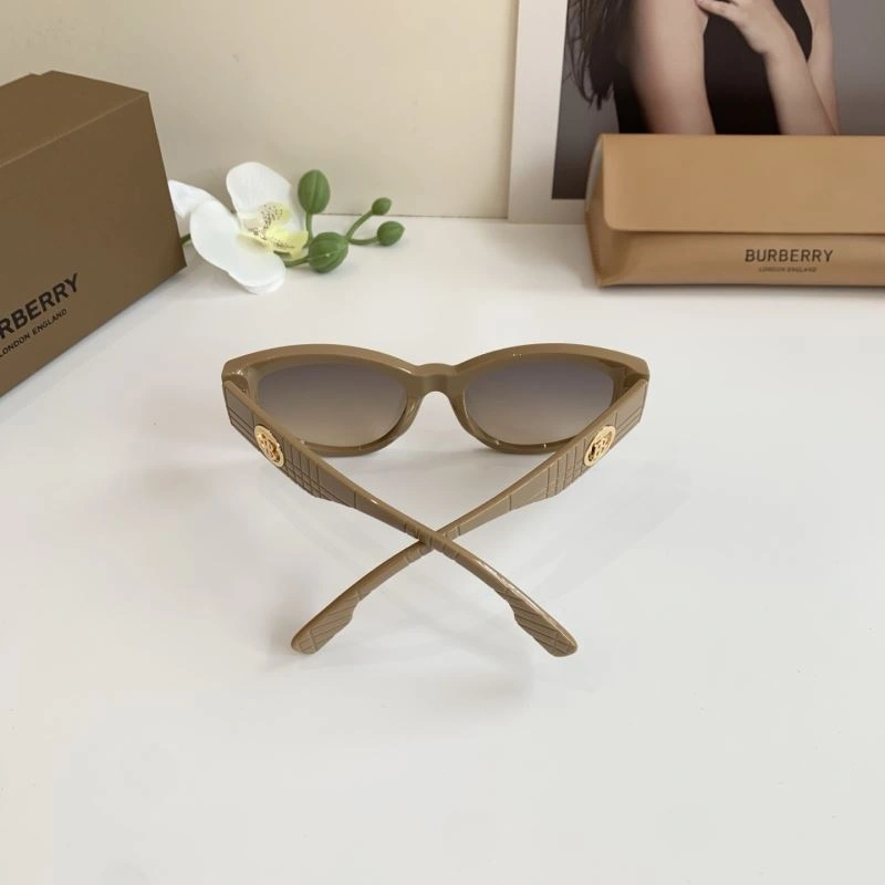 Packable Burberry Sunglasses 277138