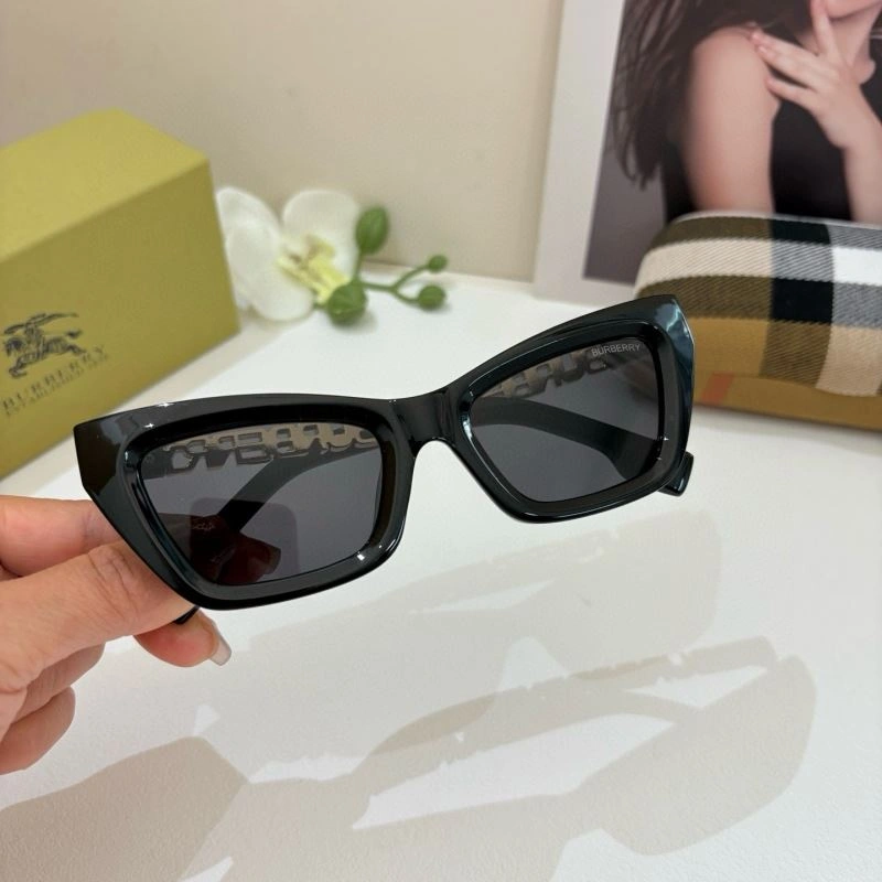 Burberry Sunglasses FlexibleFit 277131
