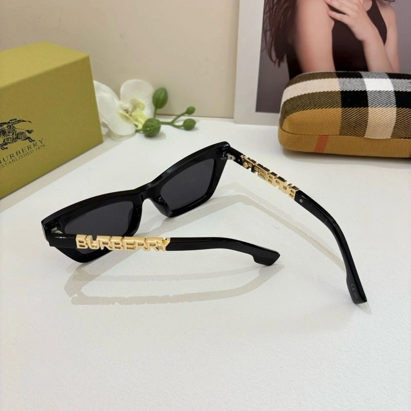 Burberry Sunglasses FlexibleFit 277131