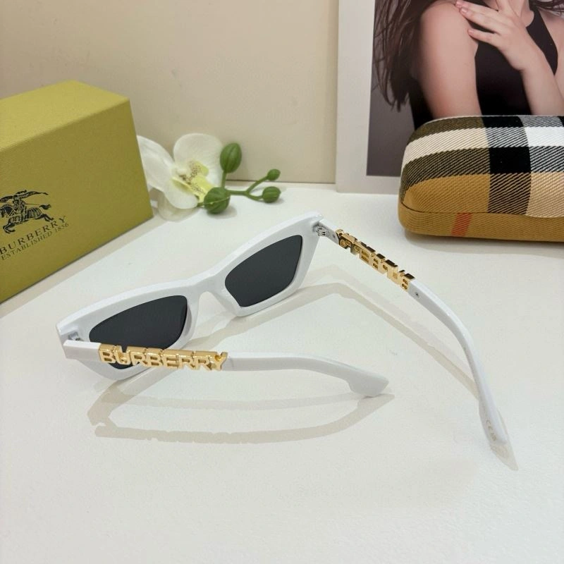 Burberry Sunglasses Bright 277123
