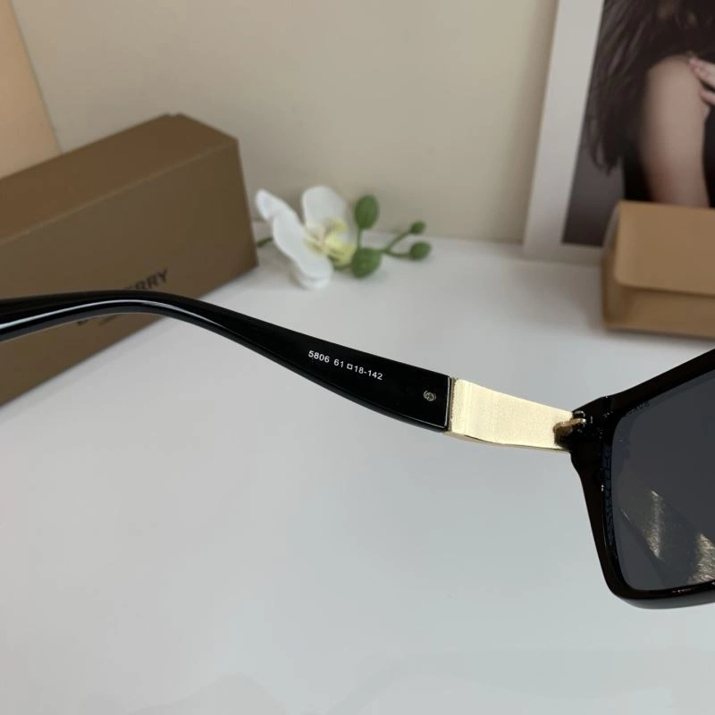 Burberry Sunglasses Efficient 277120