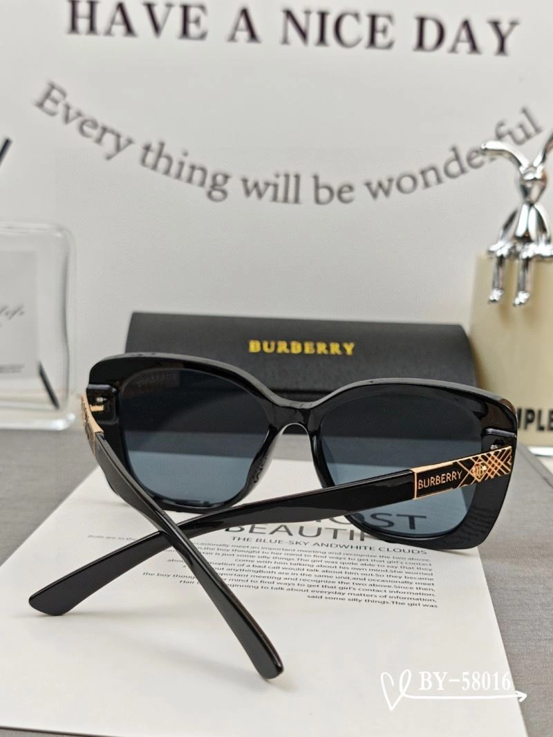 Burberry Sunglasses MoistureWicking 277114