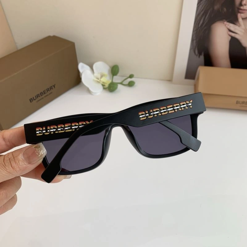 Burberry Sunglasses Bright 277094