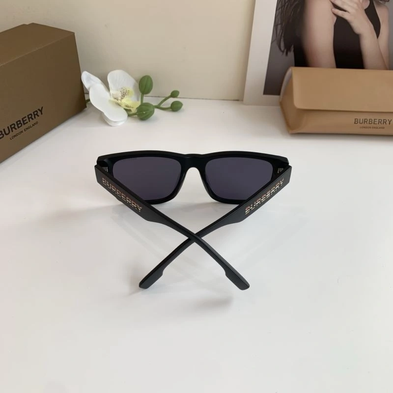 Burberry Sunglasses Bright 277094