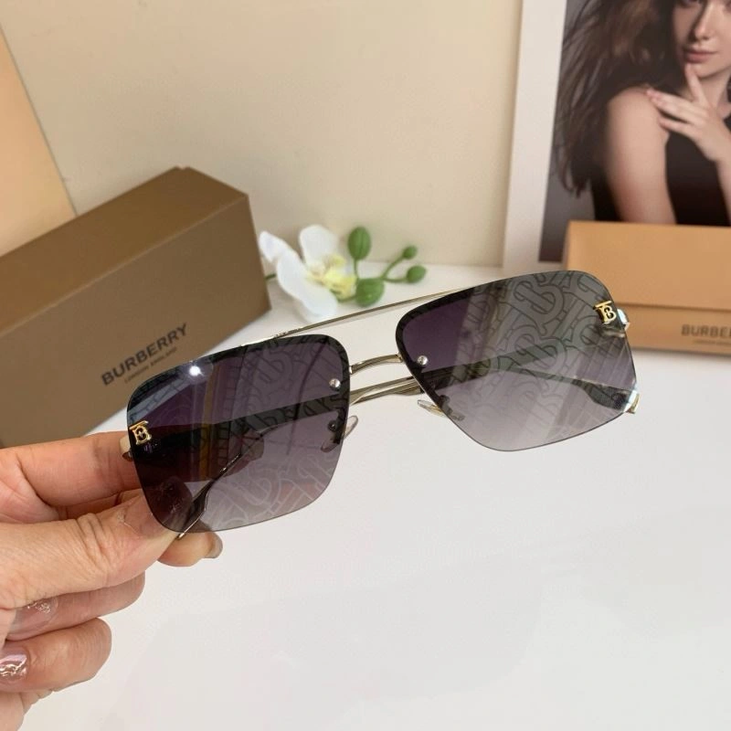 Burberry Sunglasses ComfortFit 277090