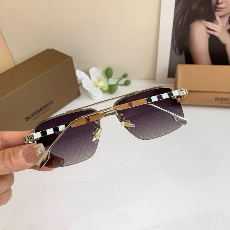 Burberry Sunglasses ComfortFit 277090