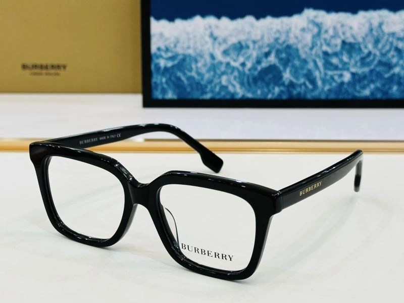 Burberry Sunglasses Snug 277236