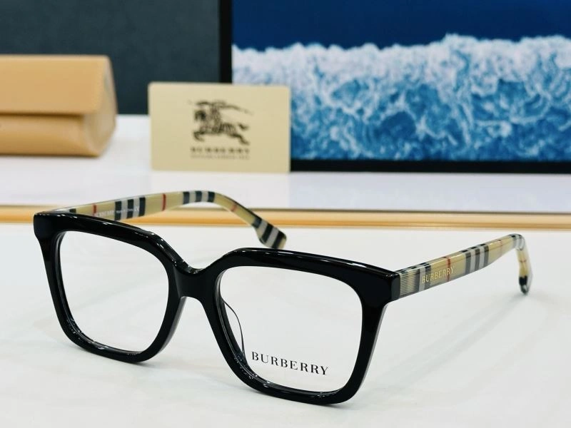 Burberry Sunglasses Snug 277236