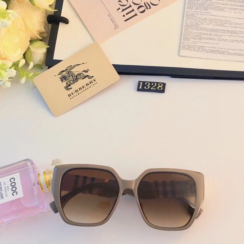 SmoothTexture Burberry Sunglasses 277216