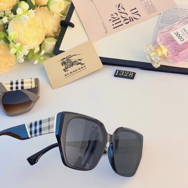 SmoothTexture Burberry Sunglasses 277216