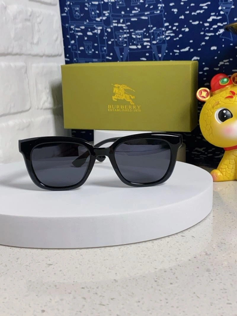 Burberry Sunglasses MoistureWicking 277221