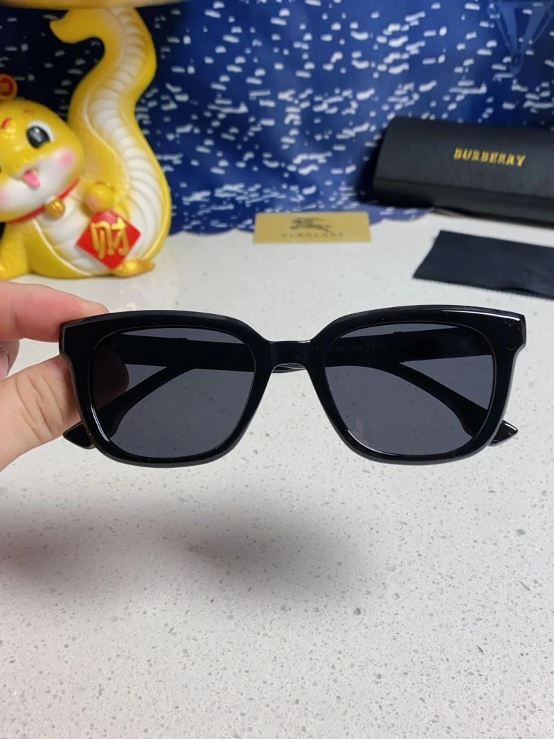 Burberry Sunglasses MoistureWicking 277221