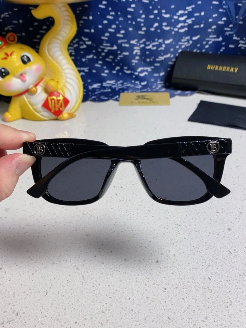 Burberry Sunglasses MoistureWicking 277221
