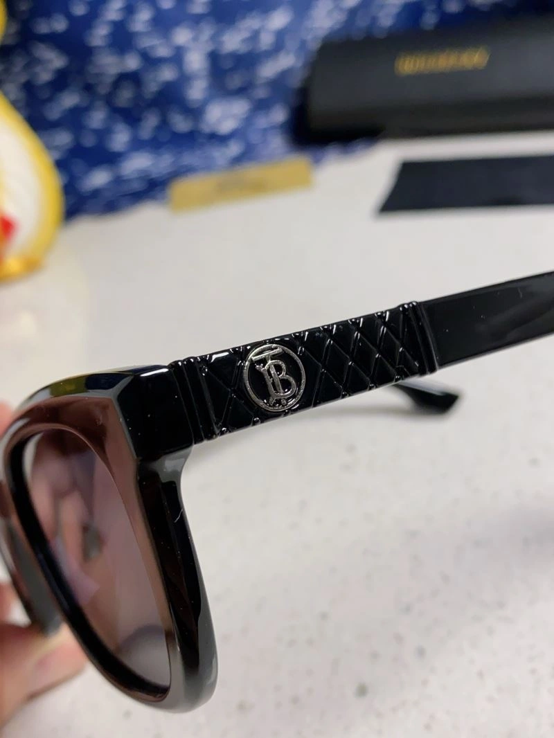 Burberry Sunglasses MoistureWicking 277221