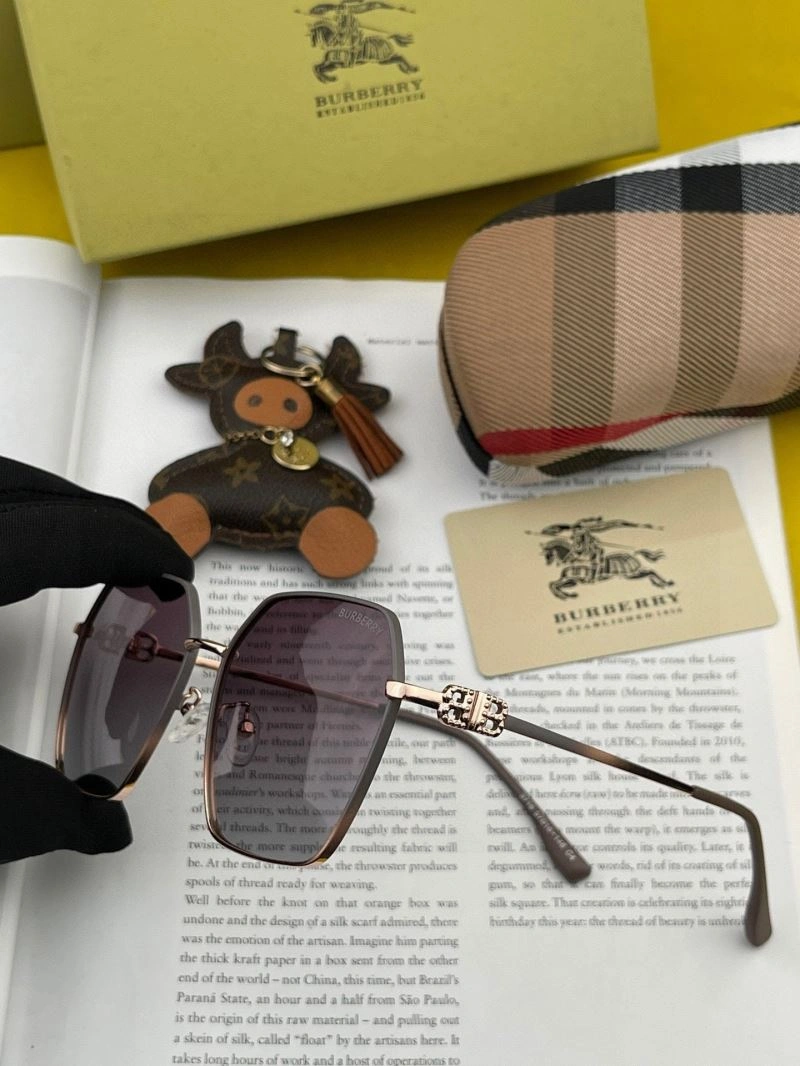 Burberry Sunglasses Sustainable 277227