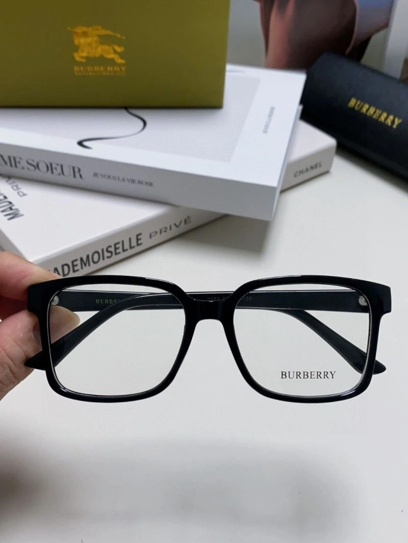 Effortless Burberry Sunglasses 277223