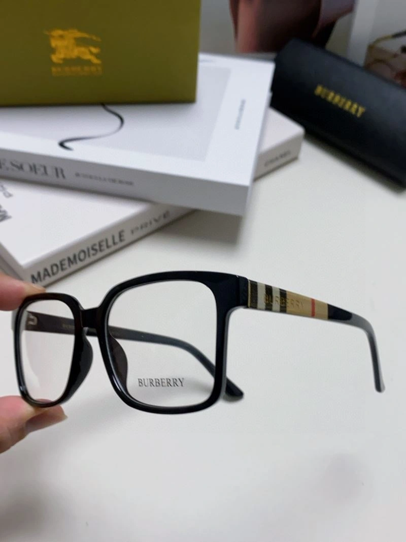 Effortless Burberry Sunglasses 277223