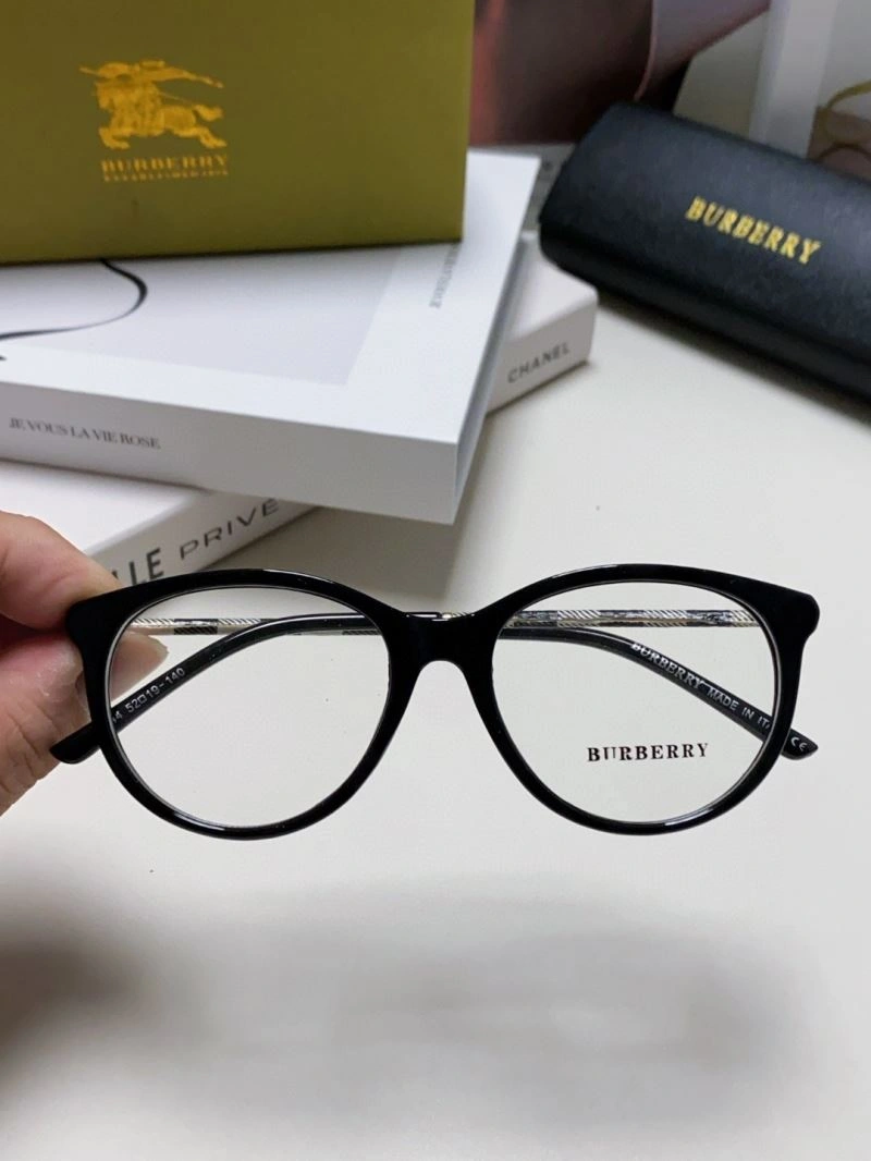 Vibrant Burberry Sunglasses 277207