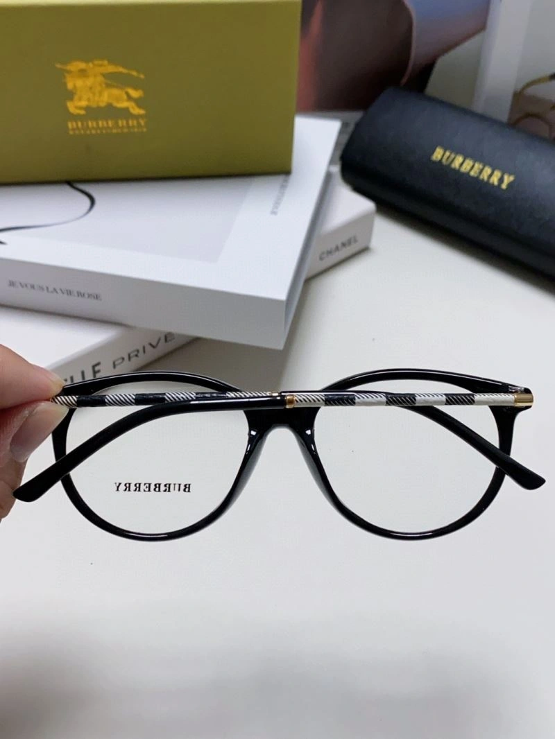 Vibrant Burberry Sunglasses 277207