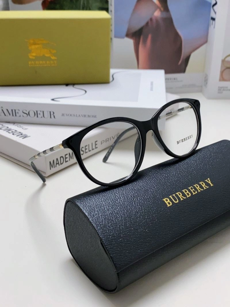 Vibrant Burberry Sunglasses 277207