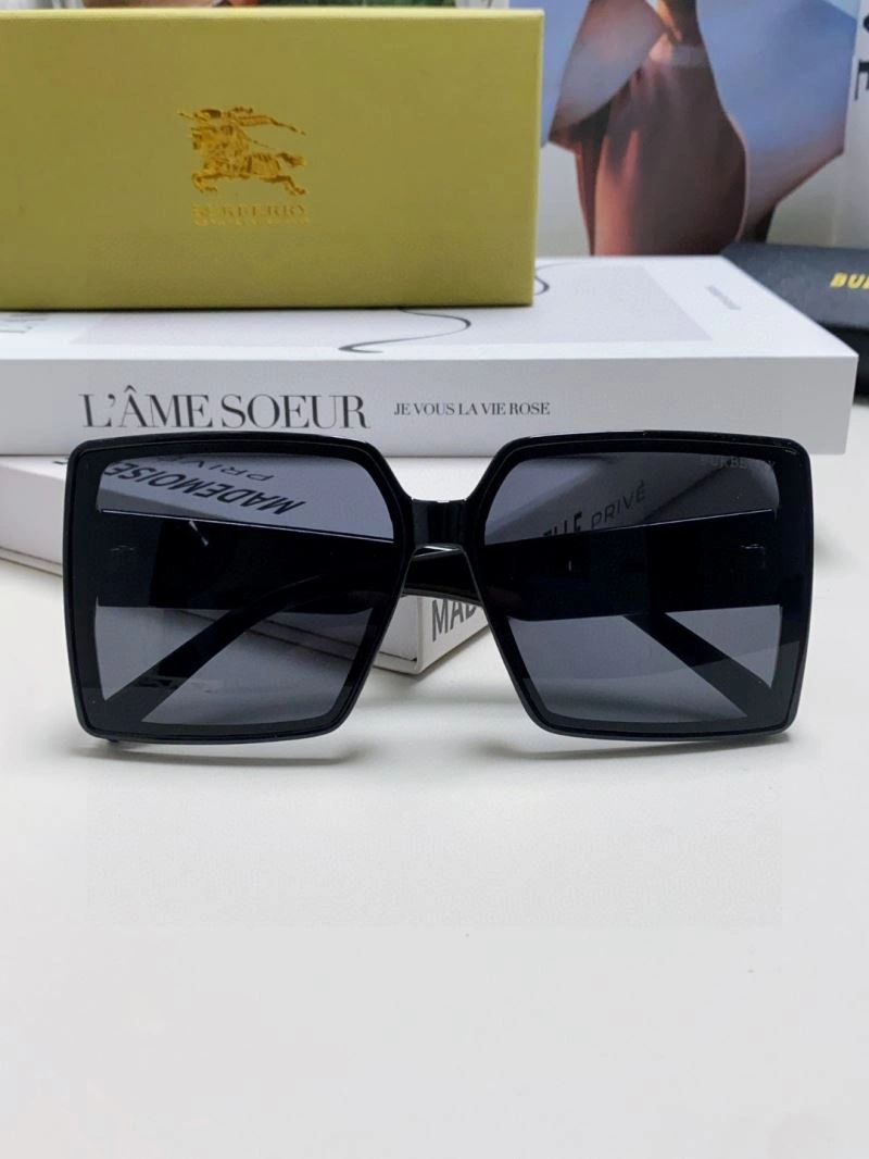 Burberry Sunglasses Practical 277206