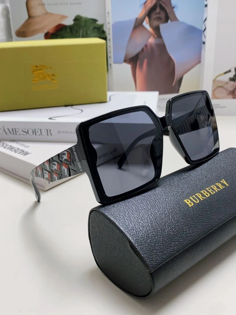 Burberry Sunglasses Practical 277206
