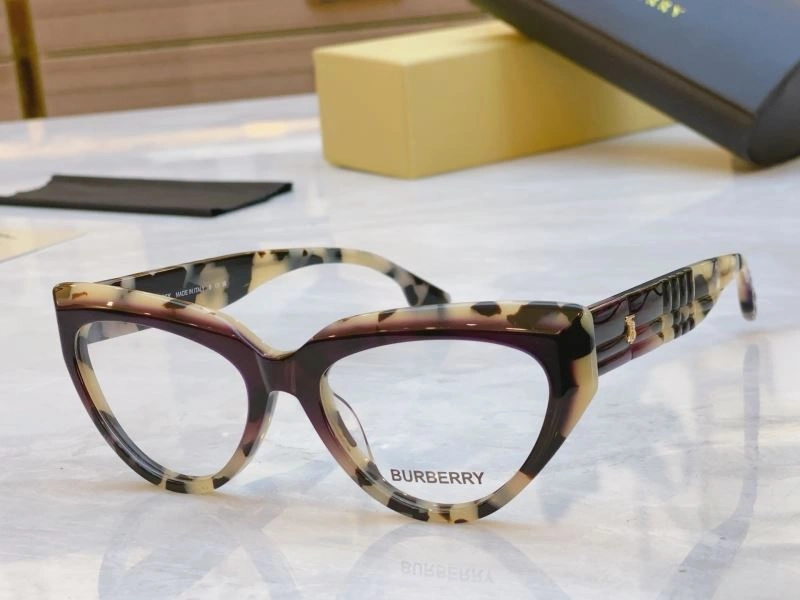 Sleek Burberry Sunglasses 277199