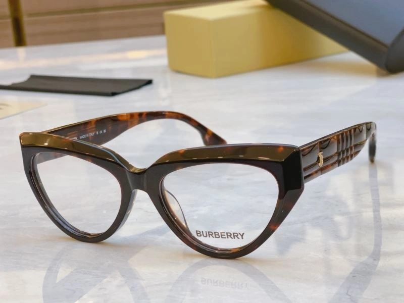 Sleek Burberry Sunglasses 277199