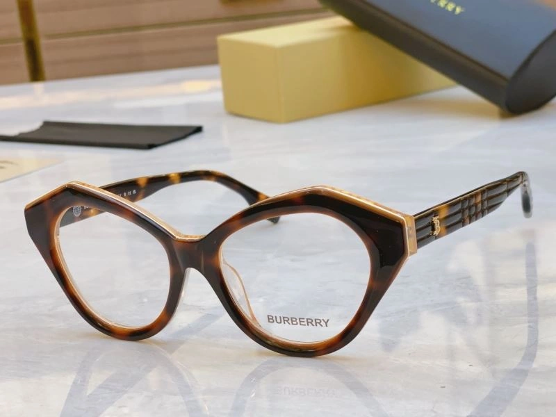 ModernLook Burberry Sunglasses 277202