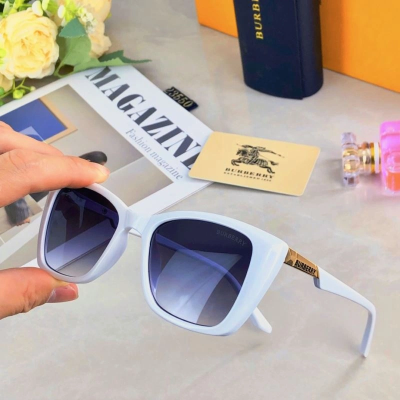Vibrant Burberry Sunglasses 277197
