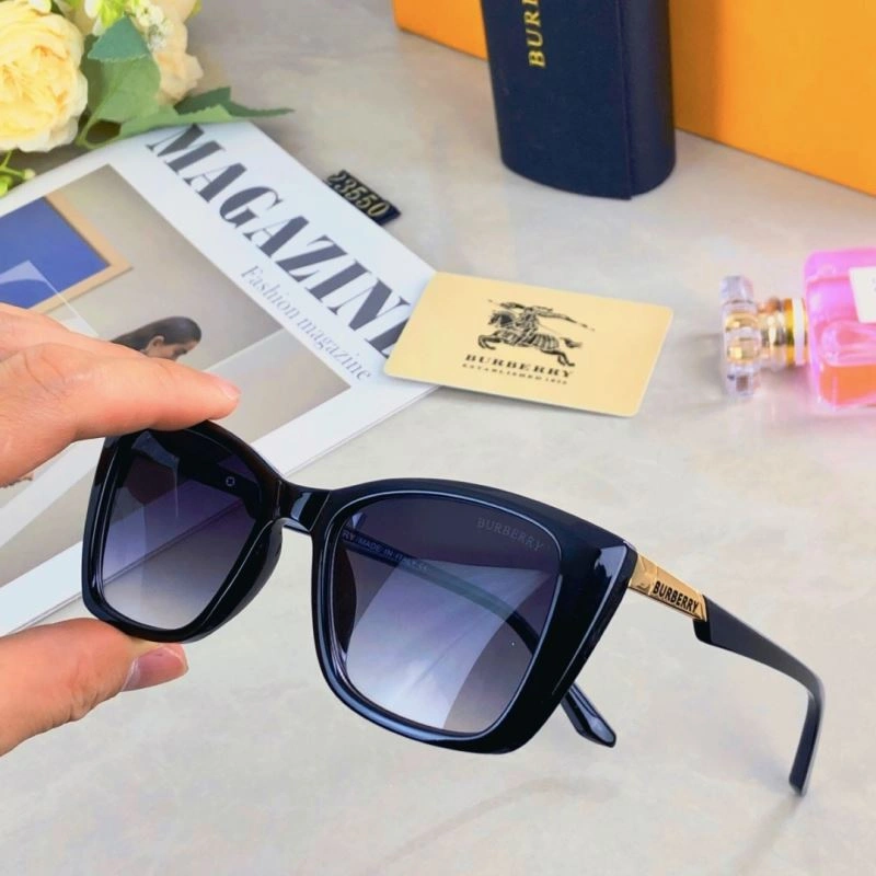 Vibrant Burberry Sunglasses 277197