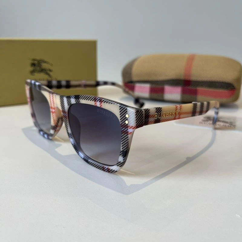 SunProtective Burberry Sunglasses 277190